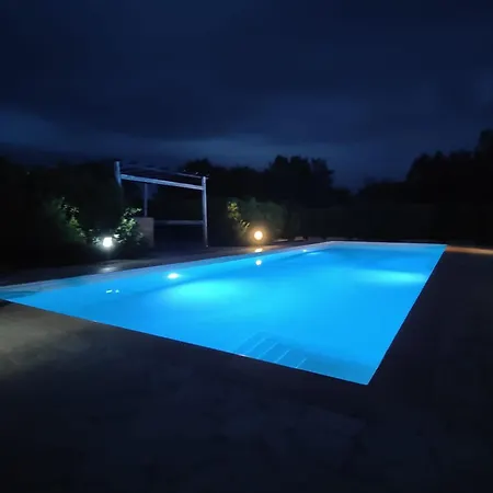 Dom wakacyjny Trullo Amalia Con Piscina Privata Latiano