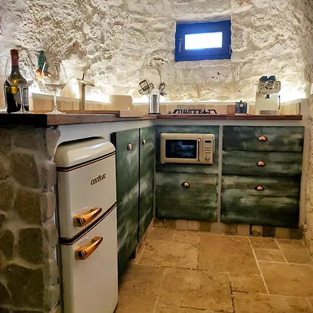 Trullo Amalia Con Piscina Privata *